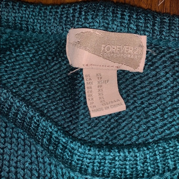 F21 Sweater - Picture 2 of 3